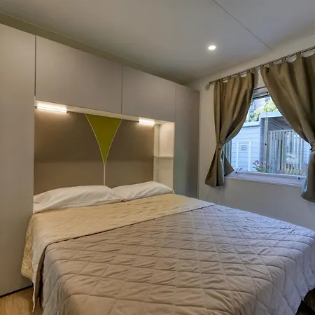 Eden Glamping Κάμπινγκ *