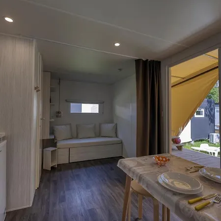 Eden Glamping Κάμπινγκ Dormelletto