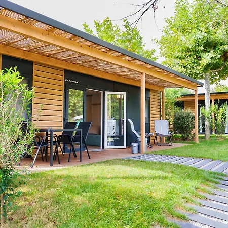 Κάμπινγκ Eden Glamping *